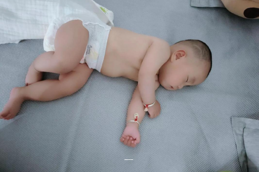 淇县五个月宝宝体重